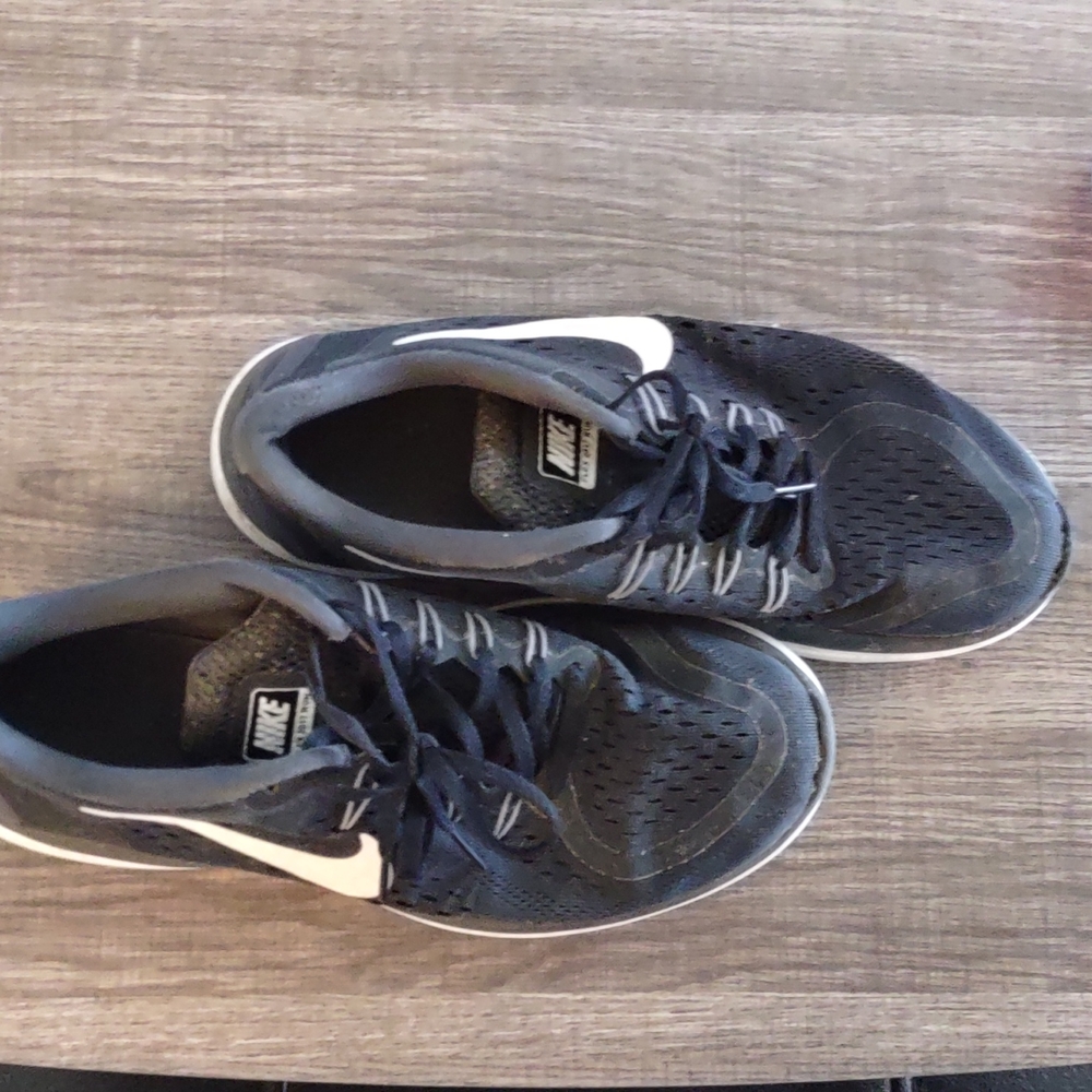Men's Nike Flex 2017 Run Shoes, Size 8